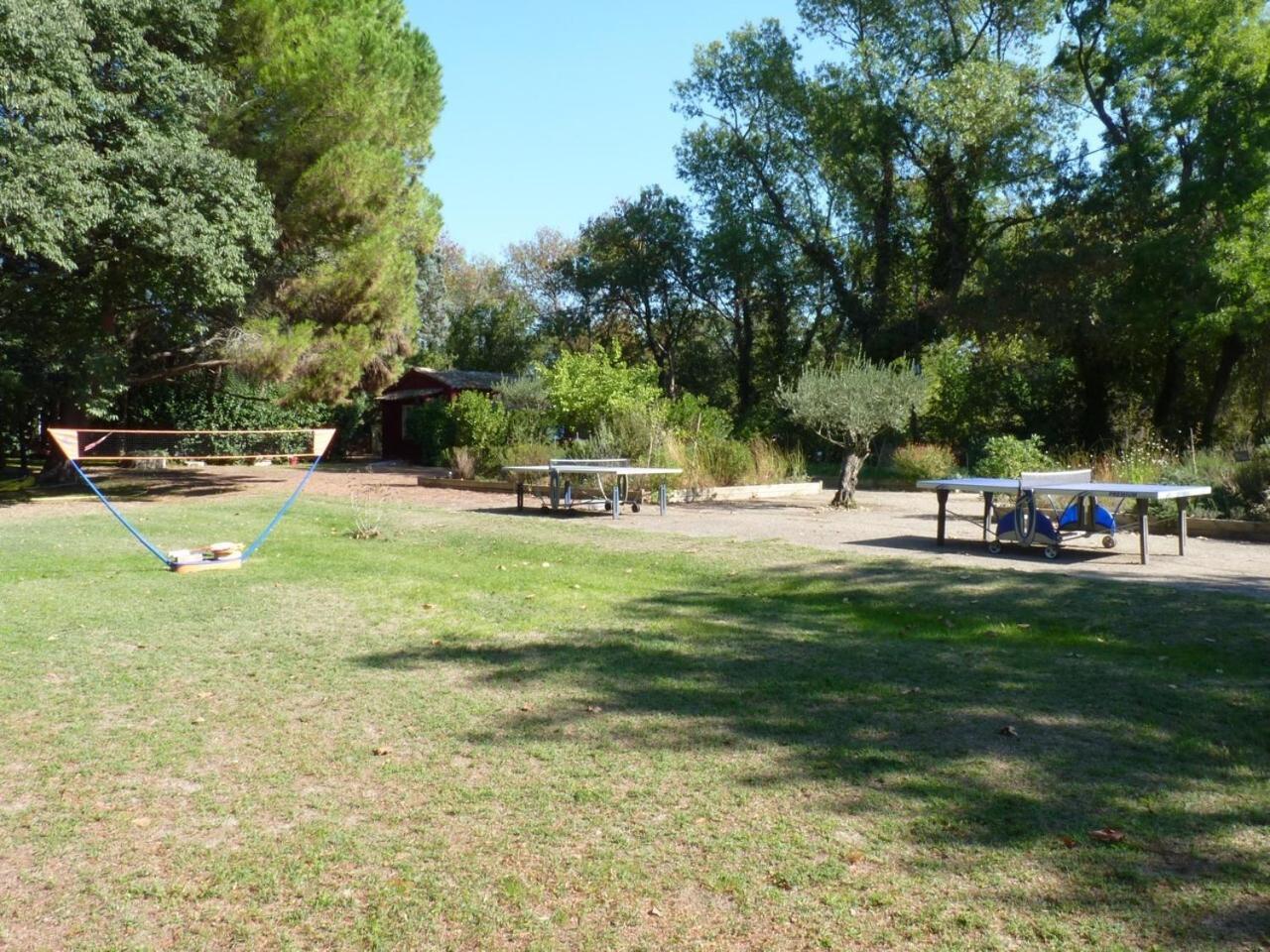 Domaine De Rhodes B&B Avignon Exterior photo