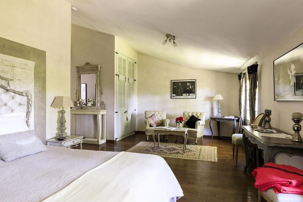 Domaine De Rhodes B&B Avignon Room photo